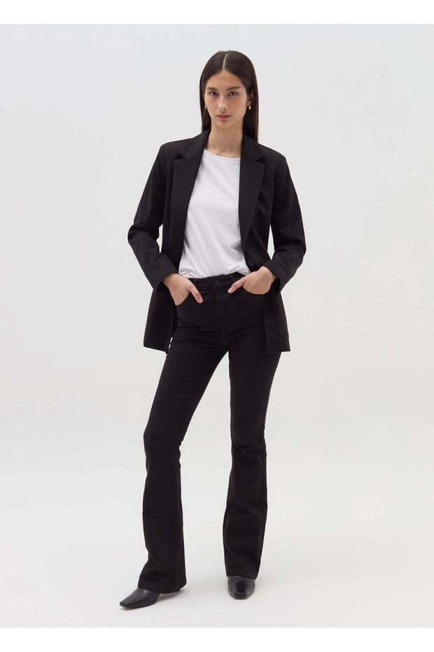 Flare-Fit Jeans With Five Pockets
