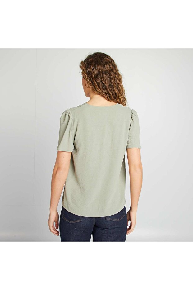 بلوزة خضراء خفيفة وناعمة - 5