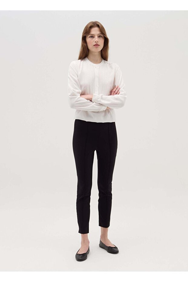Leggings With Raised Stitching