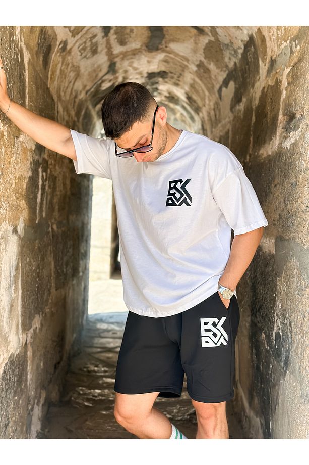 iki iplik regular paça cepli basic baskılı şort - 4