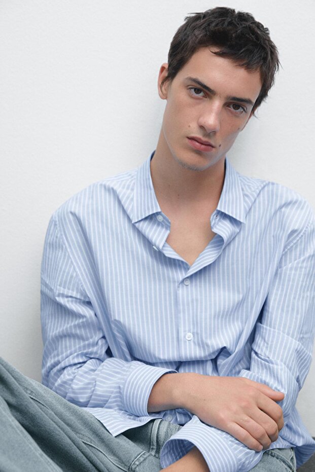 Çizgi detaylı regular fit gömlek - 4