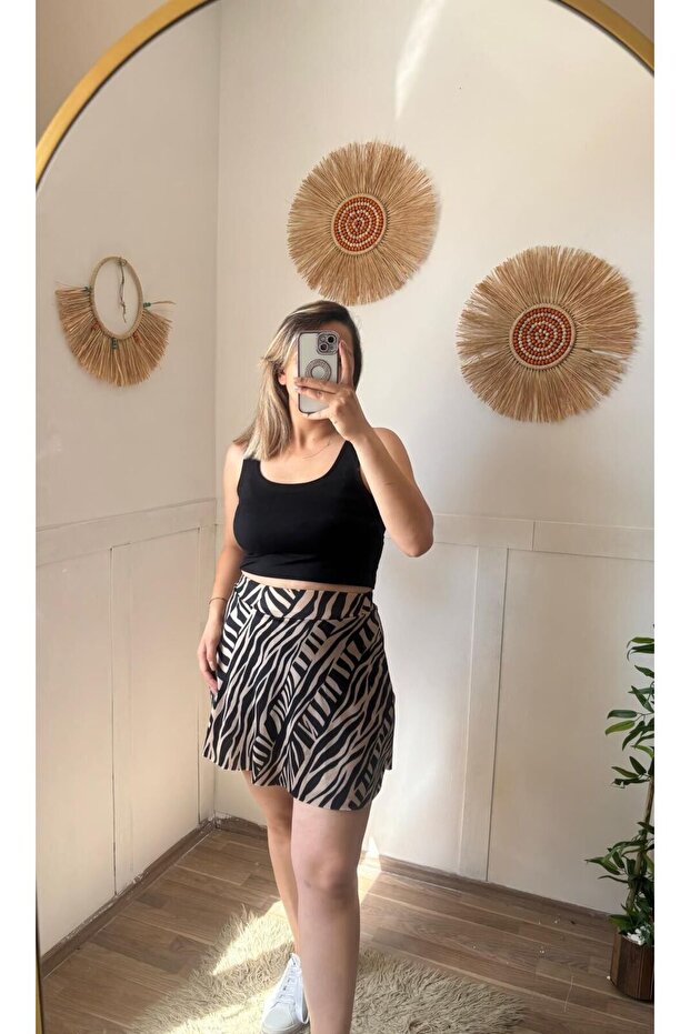 Desenli Şort Etek - 2