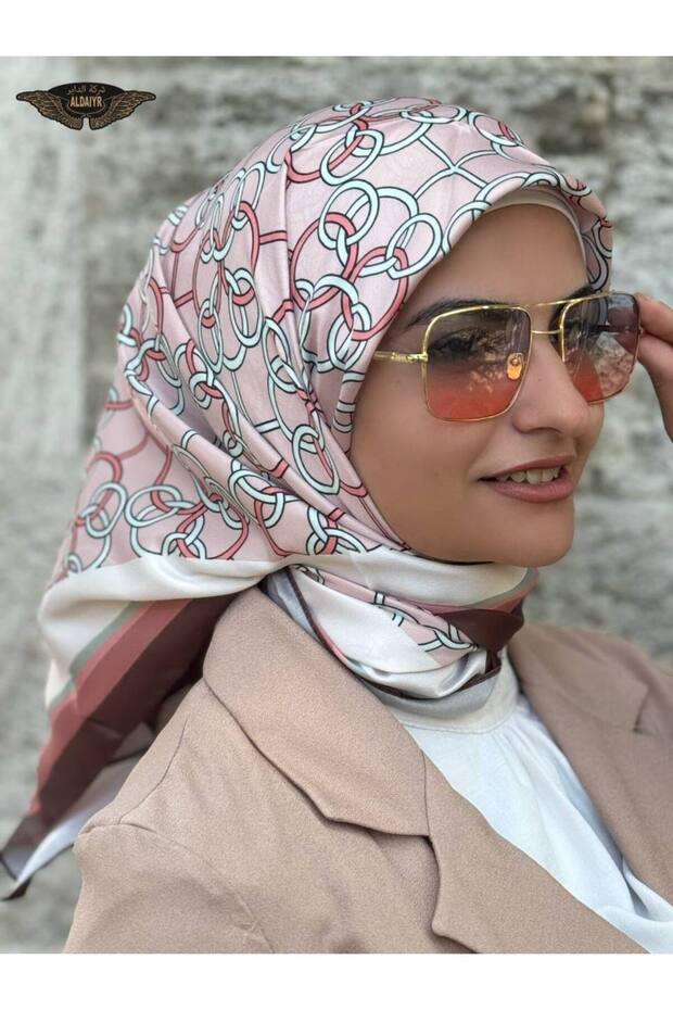 وشاح من نسيج حريري منقوش - 1