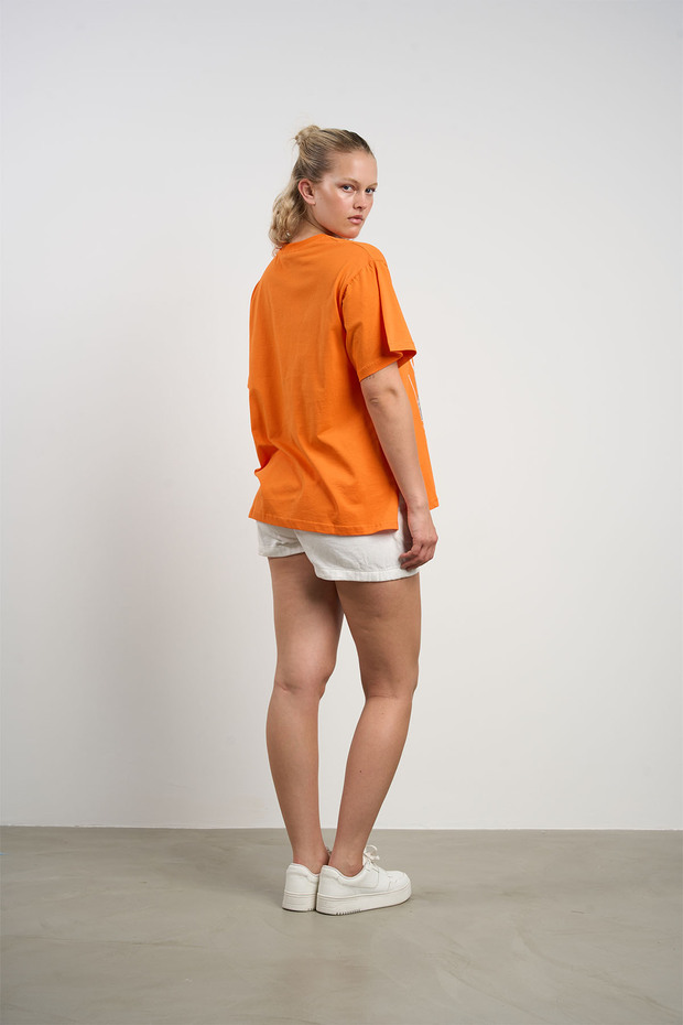 Тениска с щампи - 3