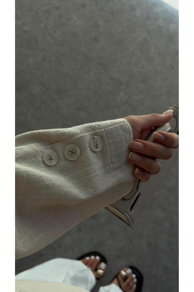 Bej Düğmeli Oversize Ceket - 6