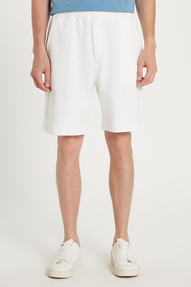 Men's Regular Fit Classic Cut 3-Pocket White Shorts with Elastic Waist