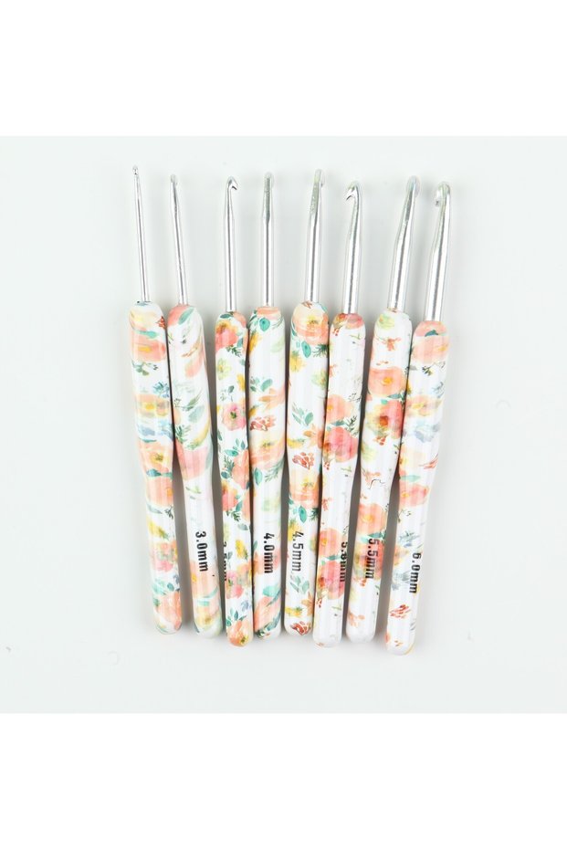 8-piece crochet set - autumn pattern