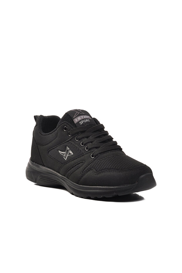 Black Women's Sports Shoes X-Step