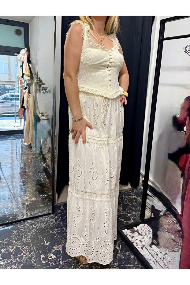 Dantel detaylı üst - 1