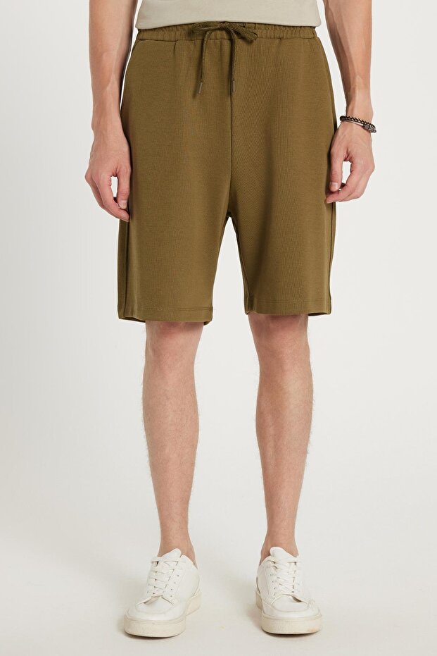 Men's Relax Fit Relaxed Cut Green Bermuda Shorts with Side Pockets
