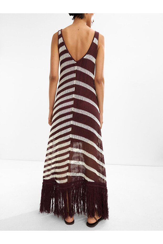 Püsküllü Çizgili Örme Elbise - 3