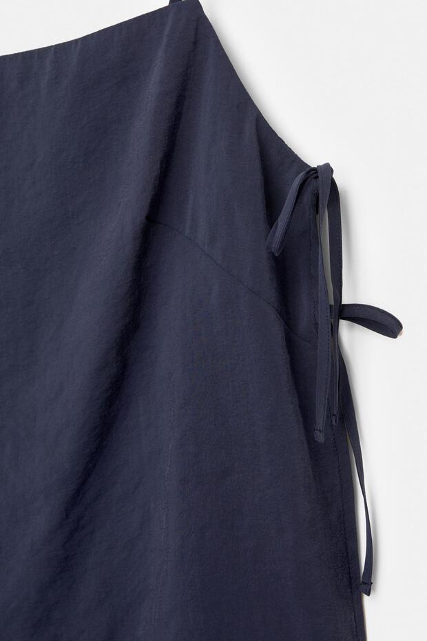 Kurdeleli askılı bluz - 7