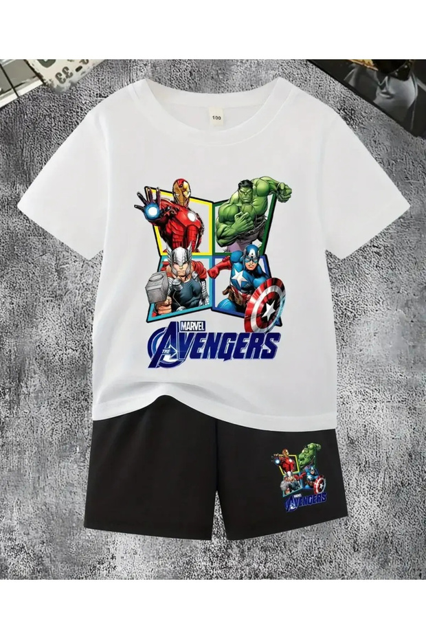 تي شيرت مطبوع عليه The Avengers للأولاد - طقم شورت