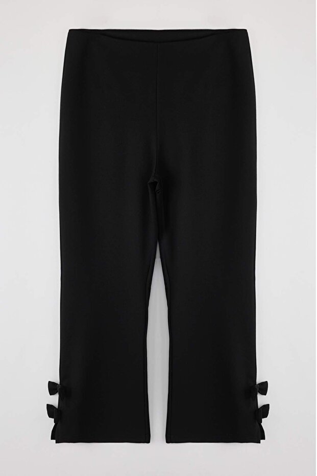 Siyah Paçası Fiyonk Detaylı Flare Fit Örme Büyük Beden Pantolon TBBAW26AR00003 - 5