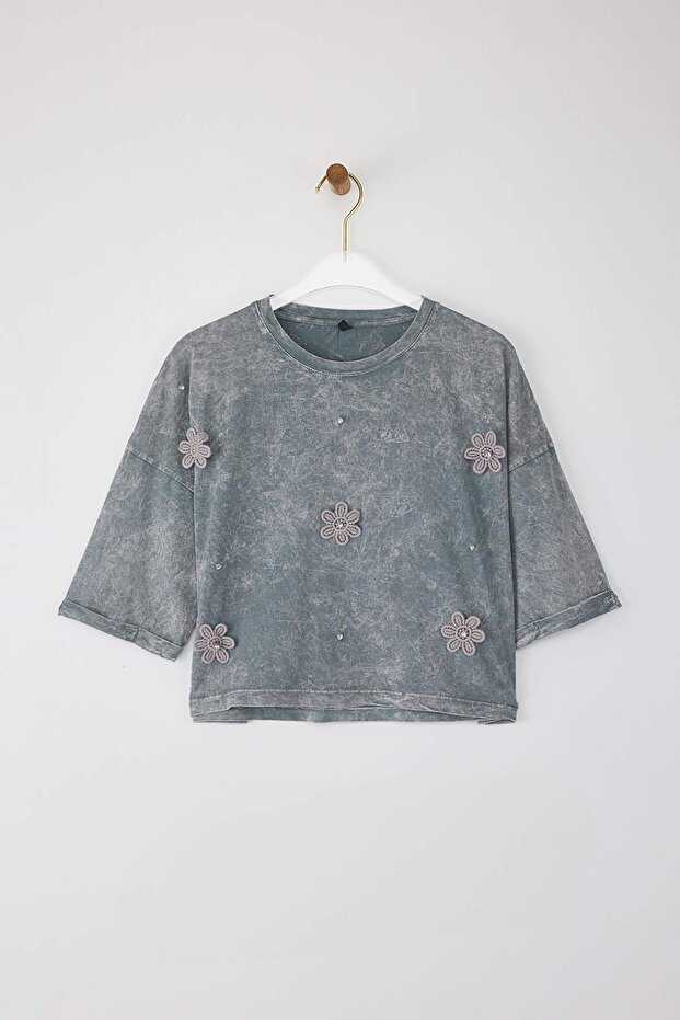 Gri Kalın Pamuklu Yıkamalı Çiçekli Relaxed/Rahat Kalıp Crop Örme T-Shirt TWOSS25TS00131 - 5