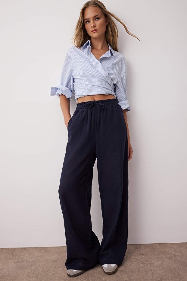 Lacivert Keten Görünümlü Wide Leg/Geniş Paça Şort Astarlı Beli Lastikli Pantolon TWOSS25PL00121 - 3