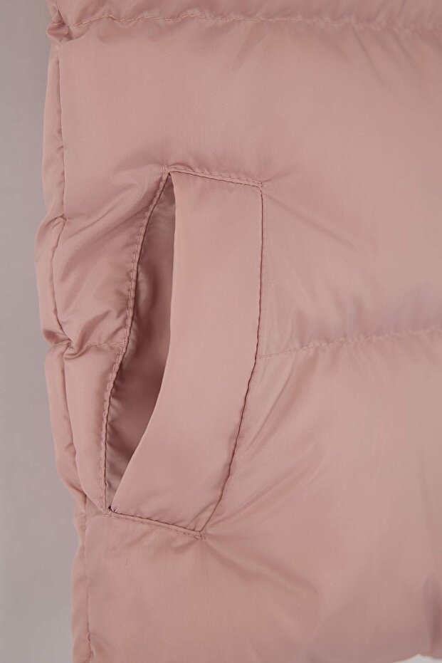 Pembe Düz/Basic Dik Yaka Regular Fit Kız Çocuk Şişme Yelek TKDAW26YE00000 - 3
