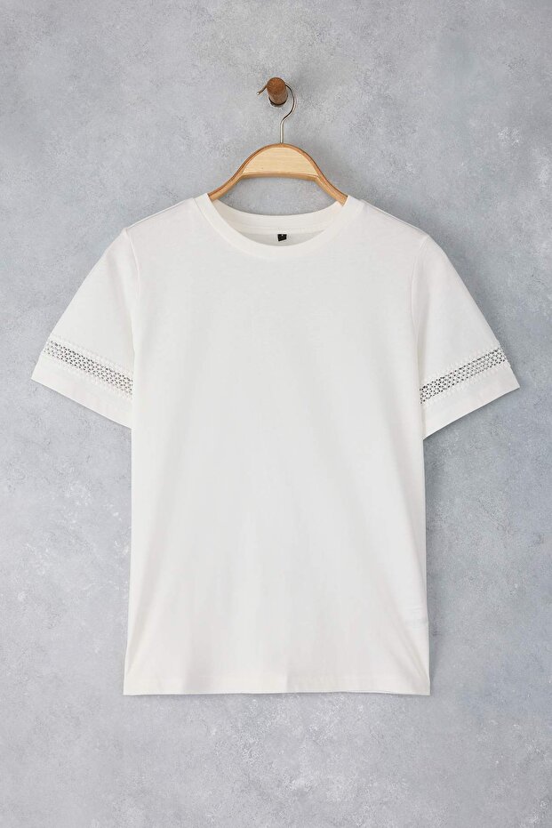 Beyaz Aksesuar Kalın Pamuklu Detaylı Basic/Regular Kalıp Örme T-Shirt TWOSS24TS00048 - 7
