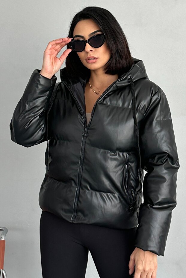 Női fekete bőr kapucnis kabát - túlméretezett - 3