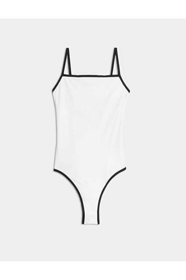 Contrast Sq Nk SS - 4