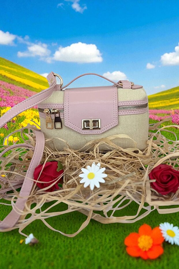 حقيبة كتف منقوشة من القش الحديث - 1