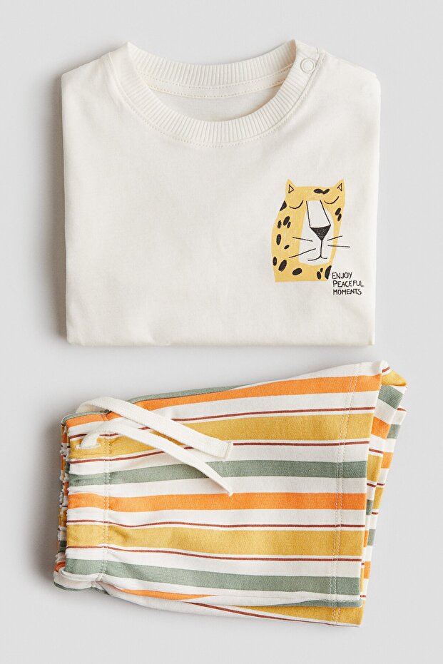 2 Parçalı Tişört ve Şort Set - 2