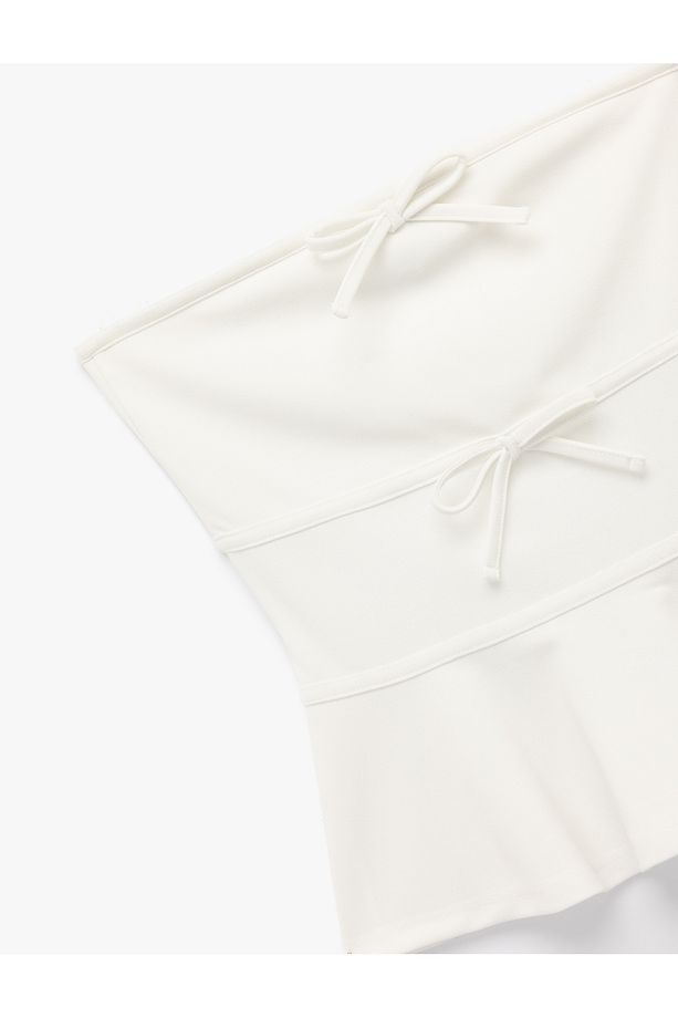 Straplez Yaka Fiyonklu Peplum Volanlı Kolsuz Bluz - 5
