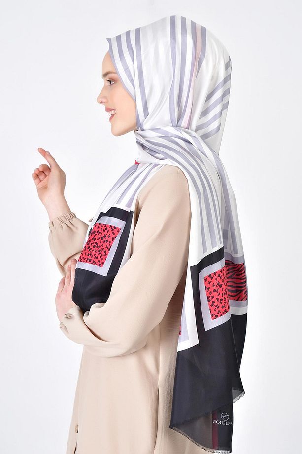 Kadın Kare Desenli %100 Saf Ipek Şal Siyah - 4