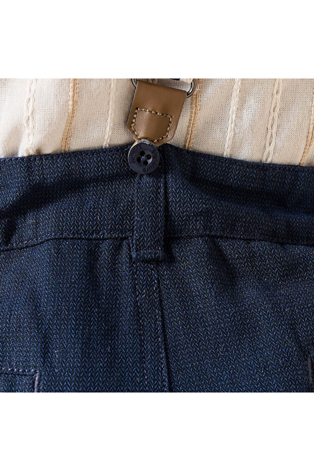 شورت سادة مع أزرار للإغلاق وجيوب - 5