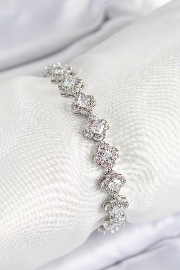 Brass Zircon Stone Clover Baguette Model Silver Color Vip Series Women's Bracelet