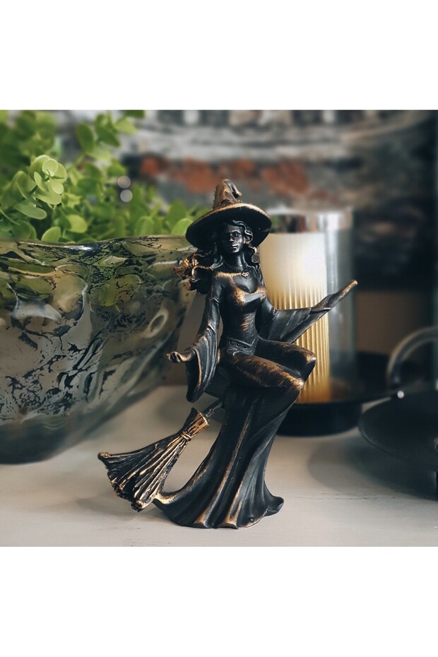 Süpürgeli Tatlı Cadı Biblo Siyah 20cm - 4