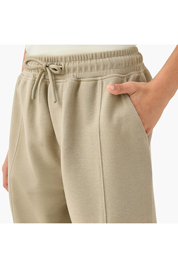 Solid Joggers with Pockets and Drawstring Closure - 4