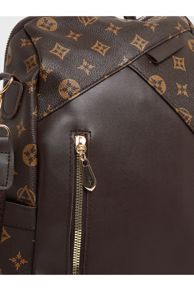 حقيبة ظهر مطبوعة بأحرف أولية مع جيب بسحاب - 3