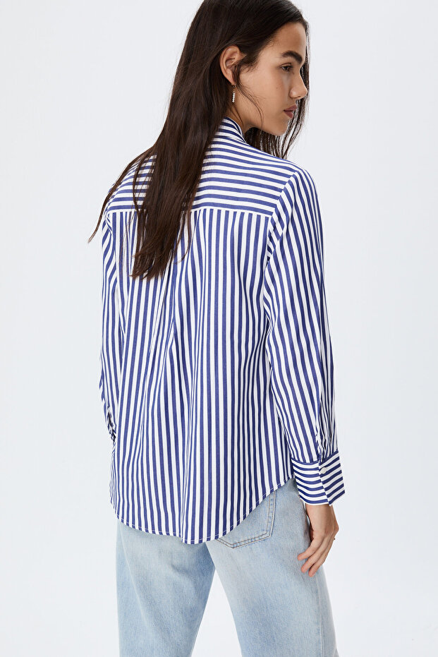 Çizgili poplin kumaşlı, cepli basic gömlek - 4