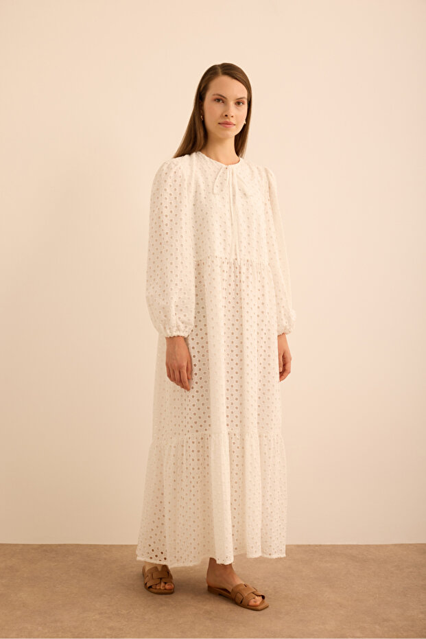 Hacimli Cotton Brode Elbise - 4