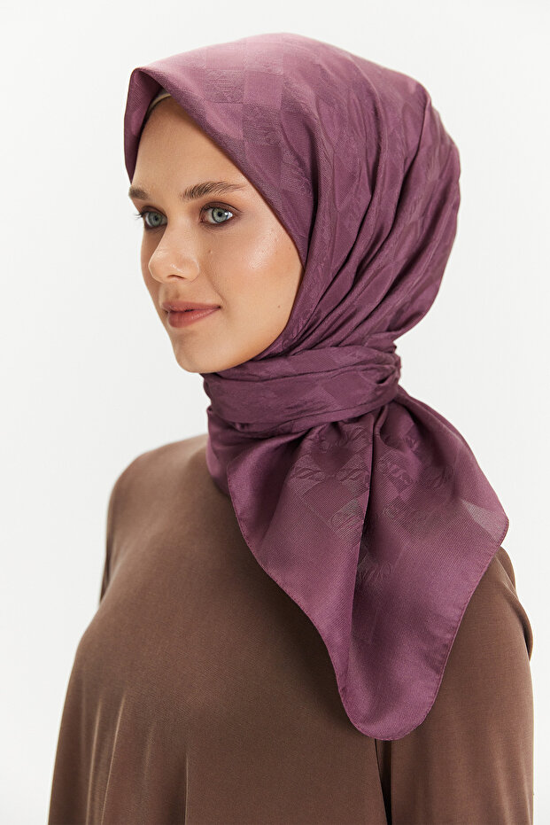 Dama Desenli Logolu Eşarp - 2