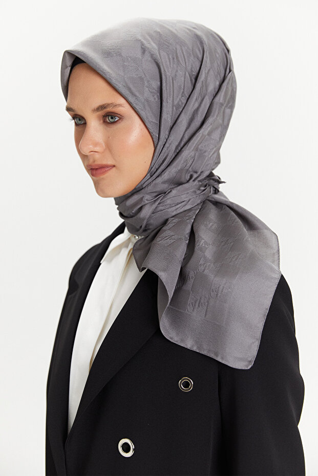 Dama Desenli Logolu Eşarp - 2