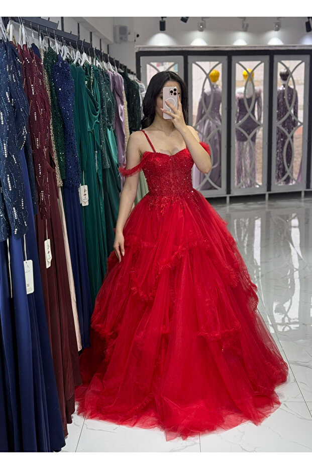 Kabarık Prenses Abiye - 3