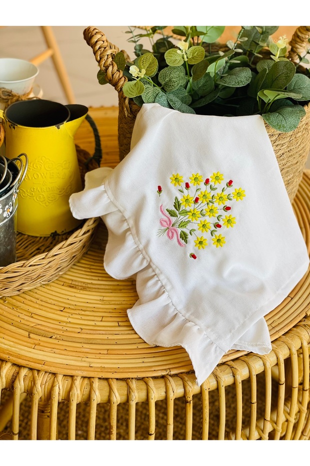 Embroidered Ruffle Detailed Kitchen Cloth/Cover