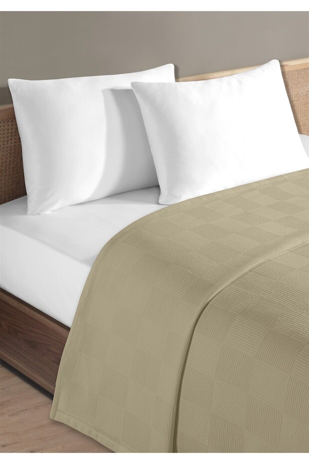 طقم بيكيه فندقي بيج مزدوج من القطن 100% مقاس 200 × 230 سم