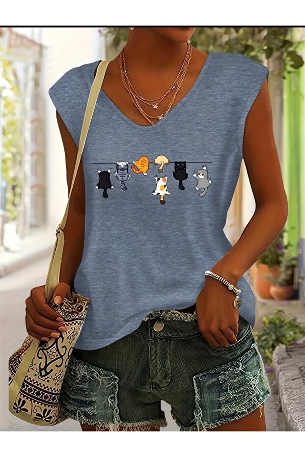 Small Cat Printed Women's Oversize Sleeveless T-Shirt