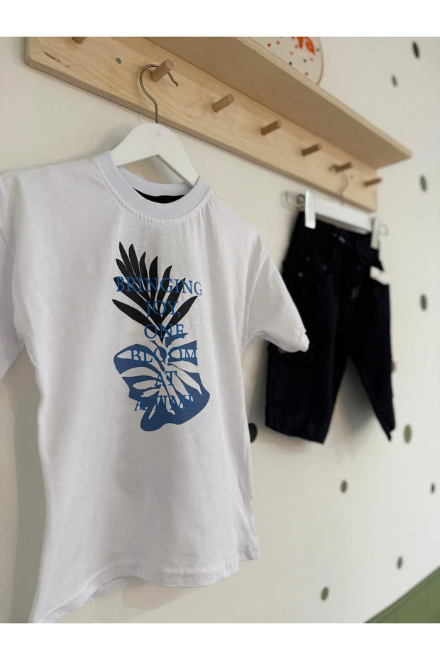 Leaf Patterned Shorts Set - 2