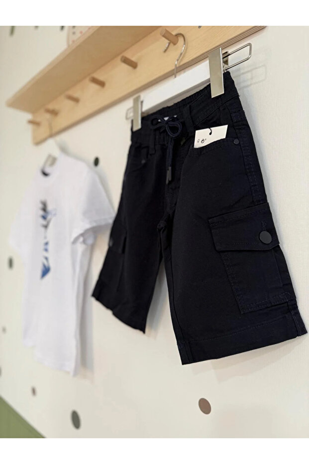 Leaf Patterned Shorts Set - 3