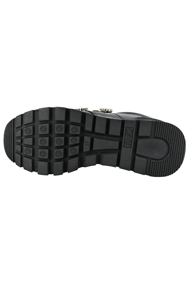 Sneaker - 7