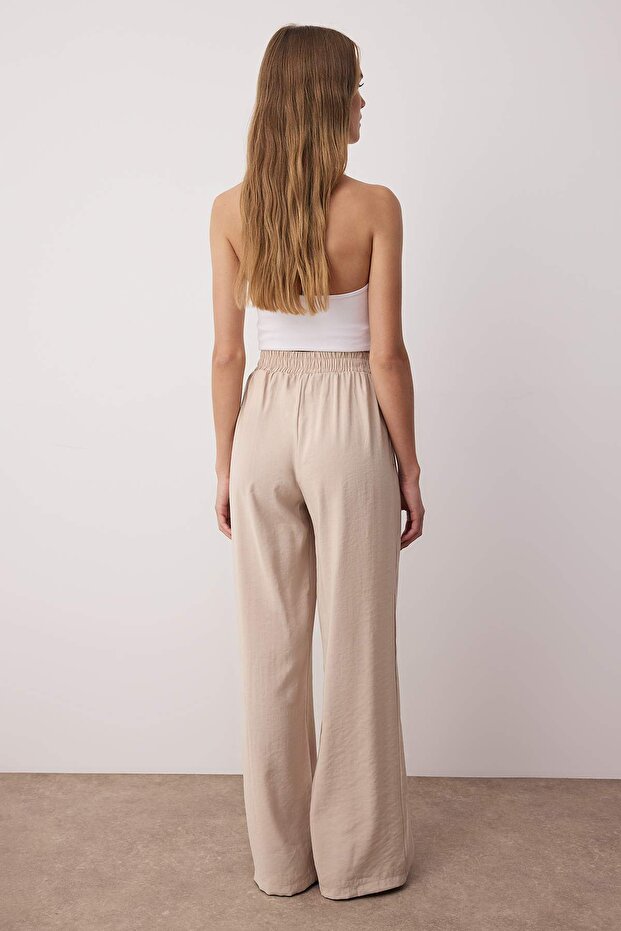 Bej Modal Tuşeli Beli Lastikli Wide Leg/Geniş Paça Pantolon TWOSS25PL00130 - 4