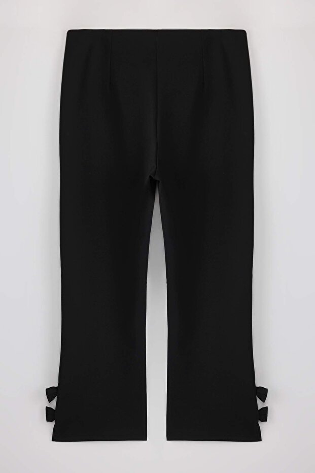 Siyah Paçası Fiyonk Detaylı Flare Fit Örme Büyük Beden Pantolon TBBAW26AR00003 - 7