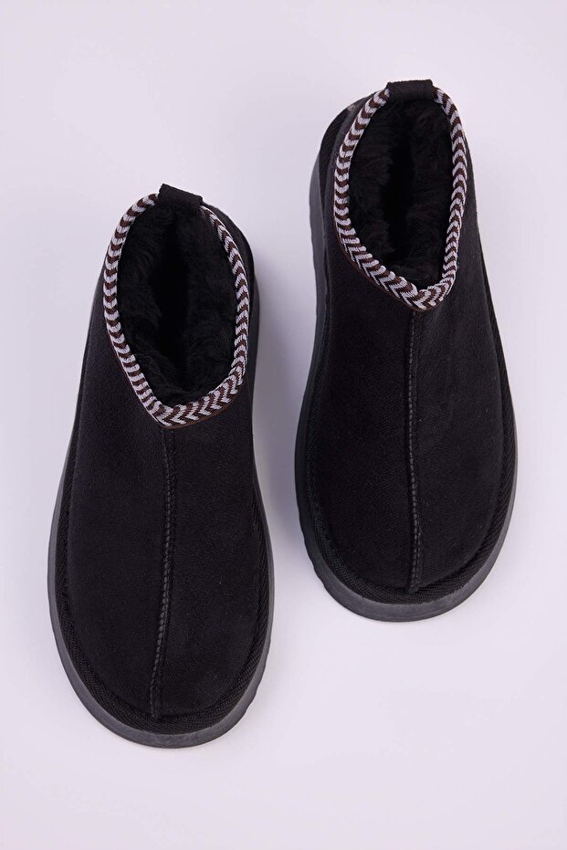 Czarne haftowane, szczegółowe, futrzane, grube podeszwy, damskie botki do kostki TAKAW26BO00003 - 2