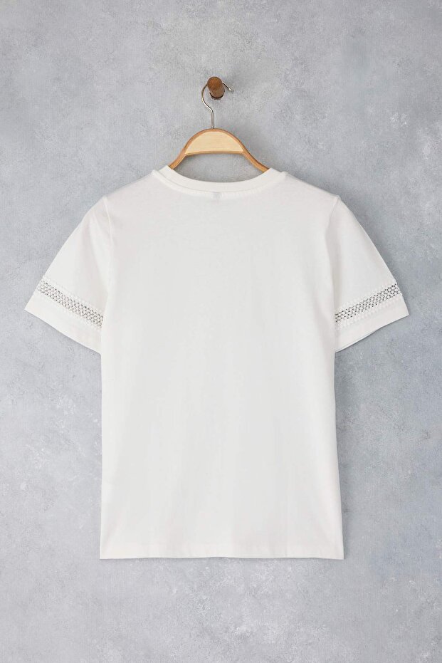 Beyaz Aksesuar Kalın Pamuklu Detaylı Basic/Regular Kalıp Örme T-Shirt TWOSS24TS00048 - 8