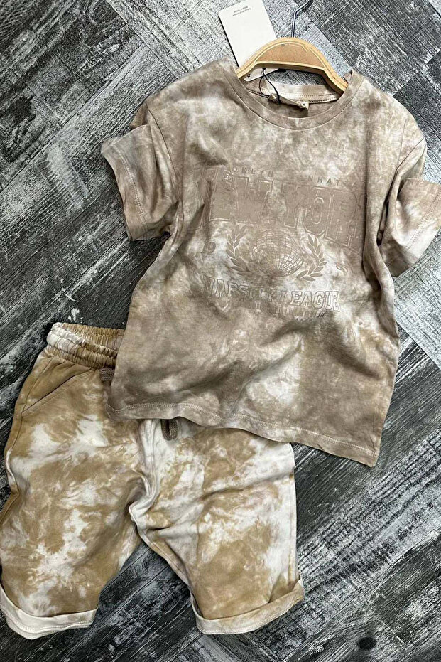 Boy's New York Text Print and Sunken Pattern Combed Cotton T-Shirt Brown Shorts Set