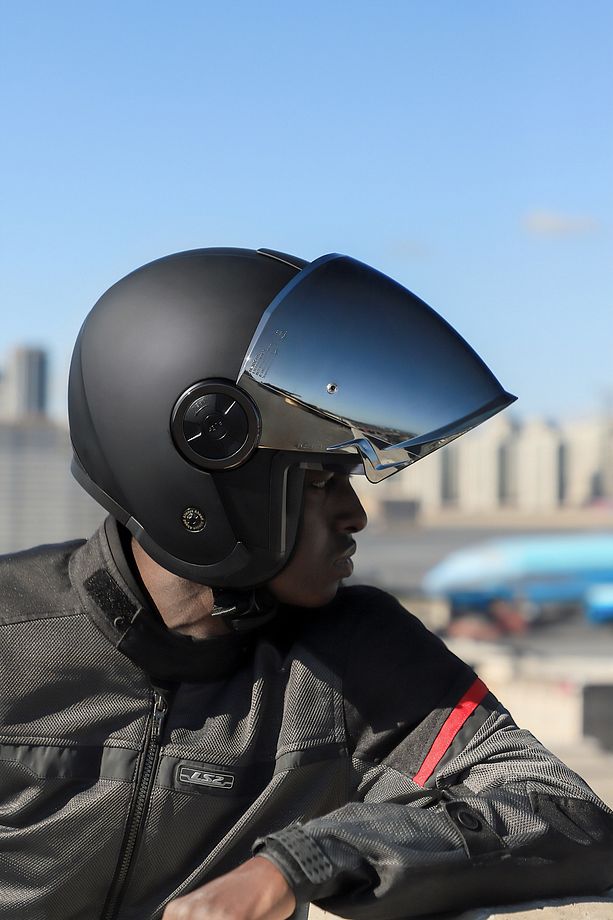CLASSY MAT SİYAH KASK GRİ CAM - 4